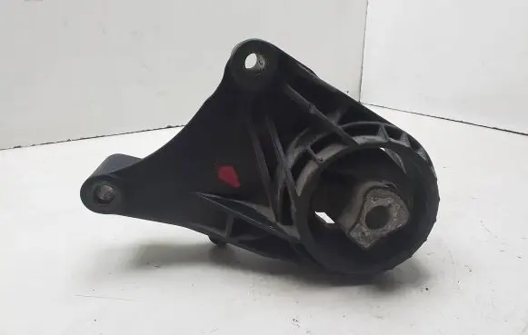 Opel Insignia A Engine mount bracket 210834