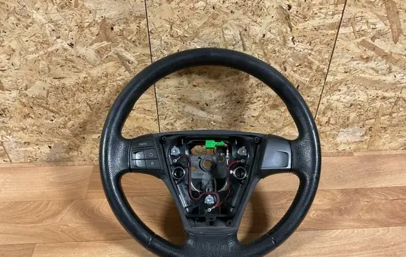Volvo V50 Steering wheel 30723663 19082005 CV552021