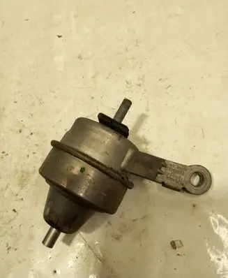 Mini One - Cooper R50 - 53 Engine mount bracket 6763259 3211 6764640