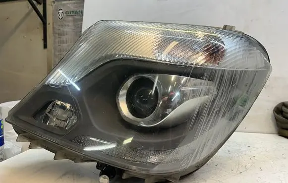 Mercedes-Benz Sprinter W906 Headlight/headlamp A9068203161 ADQ02HL4