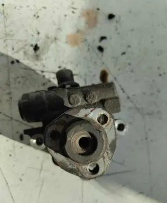 Volkswagen Golf IV Power steering pump