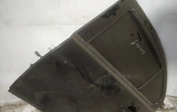 Mitsubishi Lancer X Rear door juodos