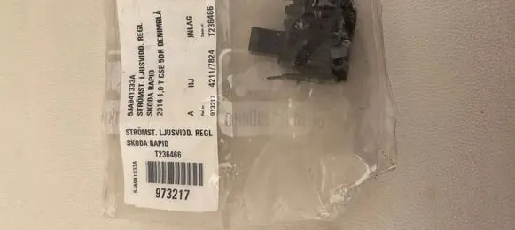 Skoda Rapid (NH) Headlight level height control switch 5JA941333A
