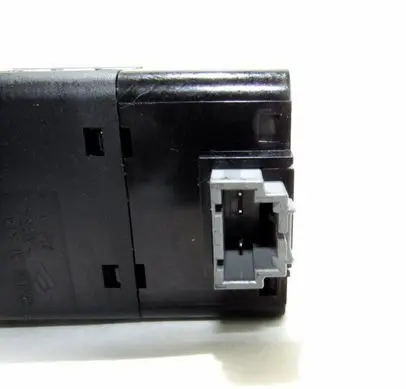 Passenger airbag on/off switch