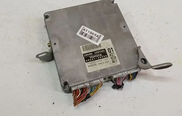Toyota Previa (XR30, XR40) II Engine control unit/module 8966128850