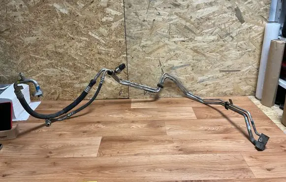 Air conditioning (A/C) pipe/hose