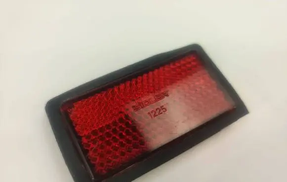 Mercedes-Benz S W126 Front reflector 1268200074 A1268200074 1225
