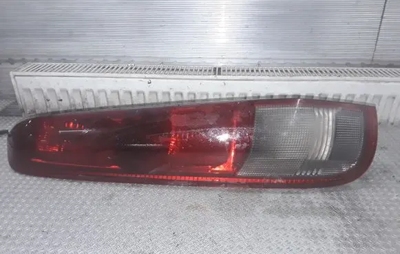 Nissan X-Trail T30 Rear/tail lights