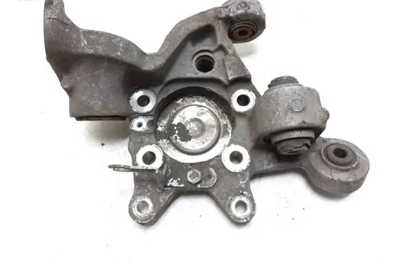 Volvo V70 Rear wheel hub 9200624