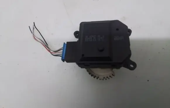 Volkswagen Fox Air flap motor/actuator 309368300A