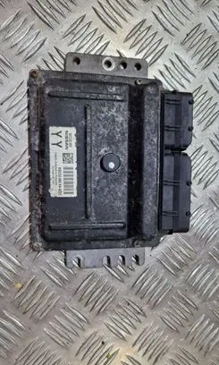 Nissan Micra Engine control unit/module MEC32060