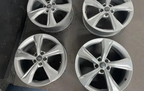 Audi Q5 SQ5 R19 alloy rim 80A601025K