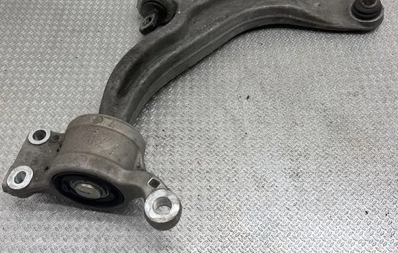 Chrysler Pacifica Front lower control arm/wishbone 68229020AC