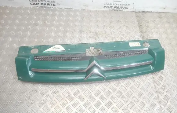 Citroen Berlingo Front bumper upper radiator grill