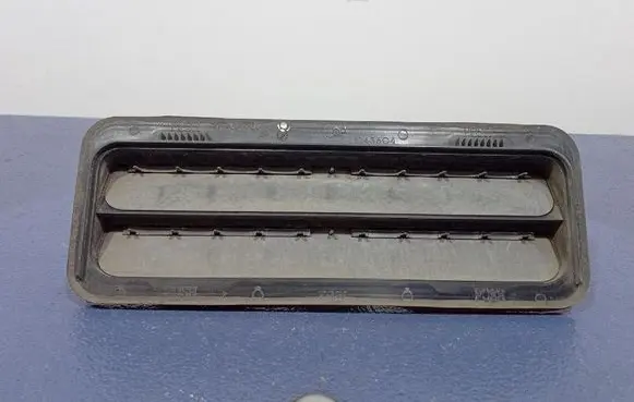 Maserati Levante Intercooler air guide/duct channel 15143604