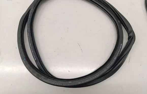 Audi A3 8Y Rear door rubber seal (on body) 8Y4833721B