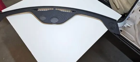 Jeep Grand Cherokee WL Dash center speaker trim cover 6PM04TX7AD
