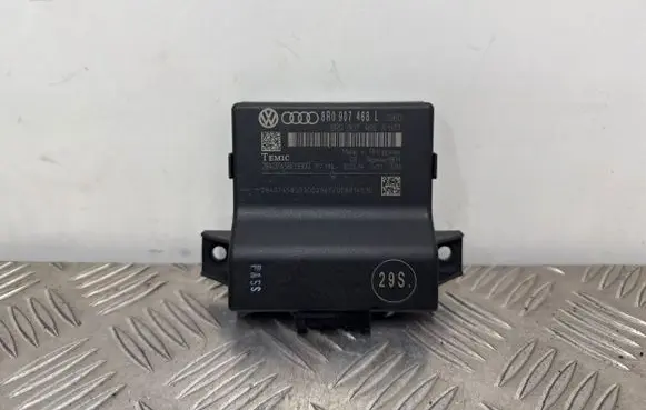 Audi Q5 SQ5 Gateway control module 8R0907468L