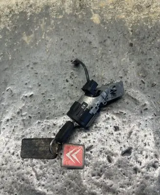Citroen C4 I Ignition lock