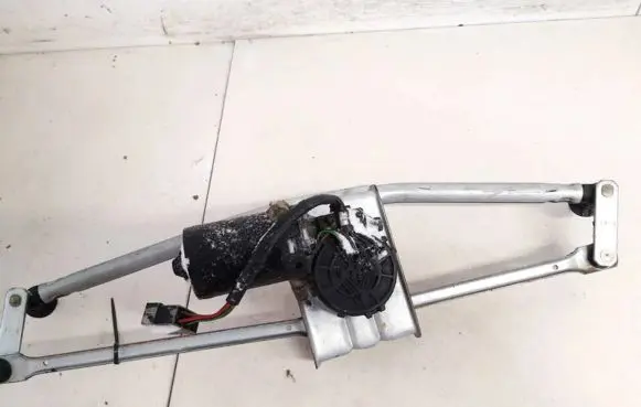 Volkswagen II LT Front wiper linkage and motor