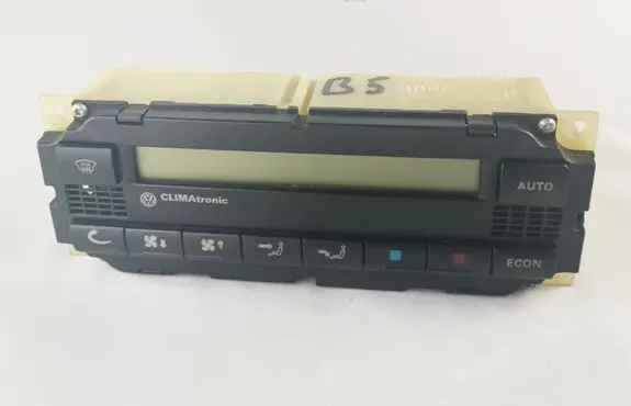 Volkswagen PASSAT B5 Climate control unit 3B1907044D