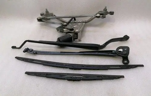 Ferrari 360 Front wiper linkage and motor 67842900