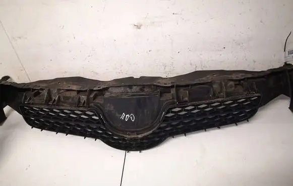 Toyota Auris 150 Front grill 5311102390