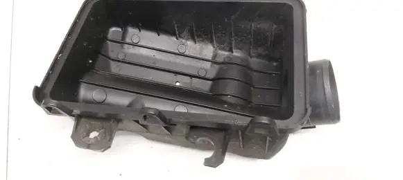 Mazda 626 Air filter box