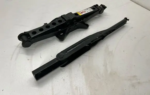 Dodge Challenger Lift Jack 68059909AB 68055402AB 86364C