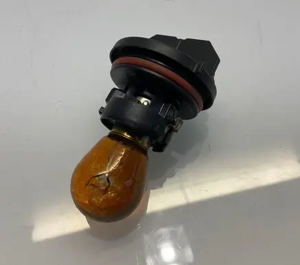 Mercedes-Benz E W211 Headlight/headlamp bulb 