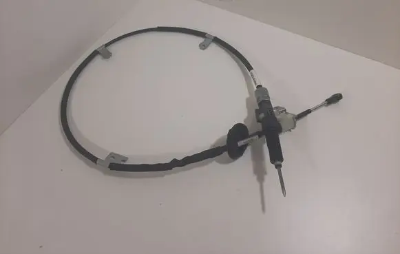 Chevrolet Camaro Gear shift cable linkage 84426693