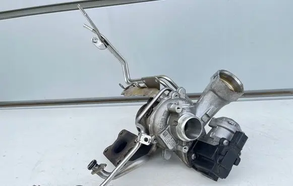 Volkswagen Golf VII Turbo 04E145721F