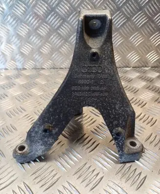 Audi A4 S4 B7 8E 8H Engine mounting bracket 8E0199308AF 89901132