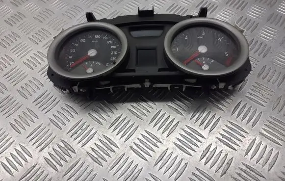 Renault Megane II Tachometer 820039970