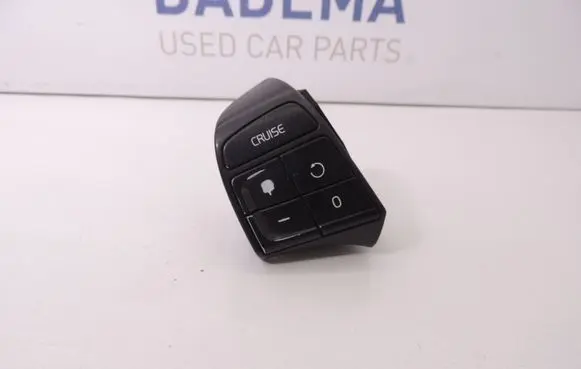 Volvo V50 Steering wheel buttons/switches 8637471 D181