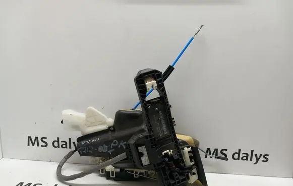 Mercedes-Benz E W212 Front door lock A2047201535 2047201535 A2127600834