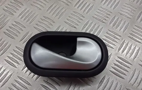 Renault Megane II Rear door handle trim 8200028486