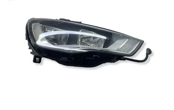 Audi A3 S3 8V Headlight/headlamp 8V0941004A