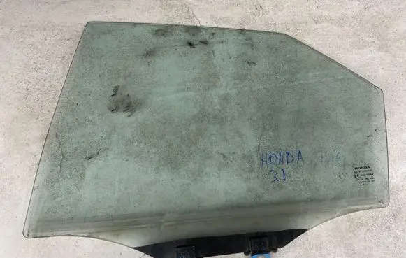 Honda Civic Rear door window glass 43R00048 DOT24M68AS2