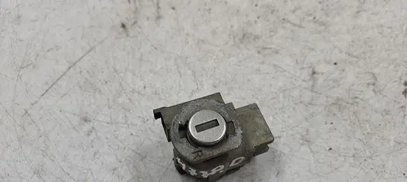 Audi A4 S4 B5 8D Front door lock (next to the handle) 