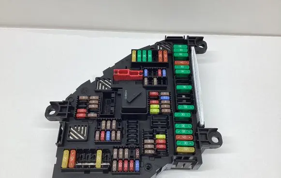 BMW 6 F06 Gran coupe Fuse module 9264923