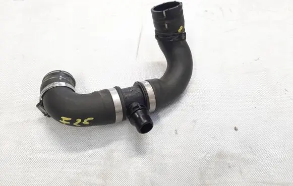 BMW X3 F25 Engine coolant pipe/hose 7615608