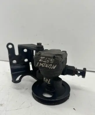 Hyundai Getz Power steering pump 571101C580