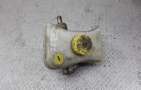 Jeep Cherokee Master brake cylinder