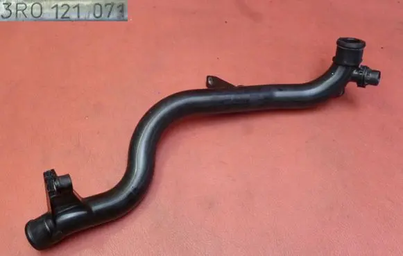 Seat Exeo (3R) Engine coolant pipe/hose 3R0121071