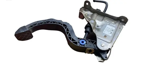 Clutch pedal