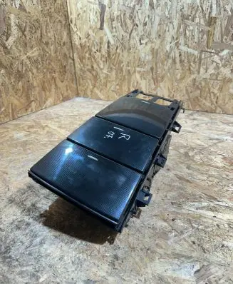 Mercedes-Benz R W251 Center console A2516800614 m20060 109334