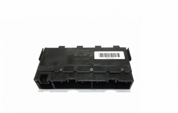 Suzuki Grand Vitara II Fuse module 72818506