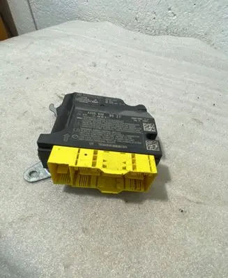 Mercedes-Benz C W205 Airbag control unit/module A2059009527 A2C38199001 A2059017713