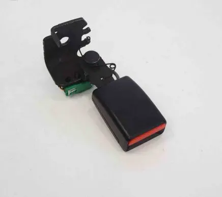 Rear seatbelt buckle